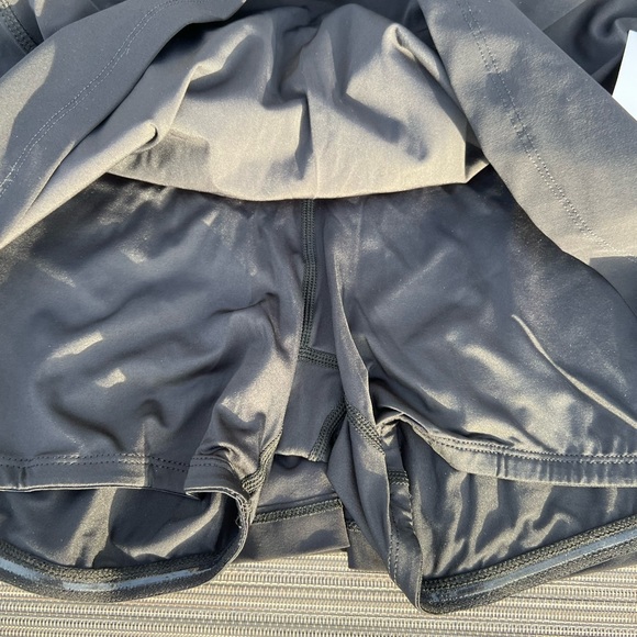 NWT KiraGrace Pleated Skort Skirt Black Size Medium - Picture 10 of 12